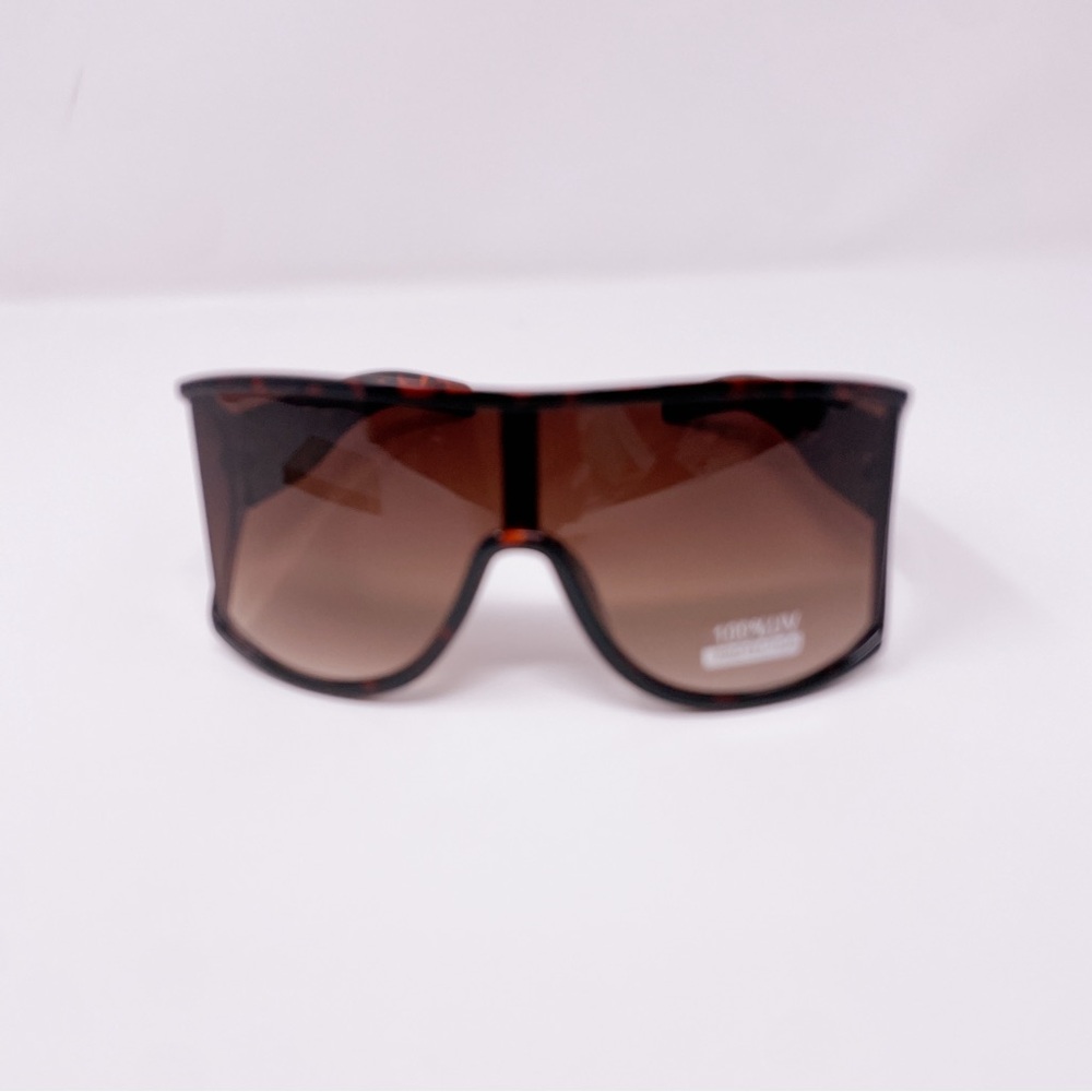 Flat Top Oversized Sunglasses - Picture 5 of 6